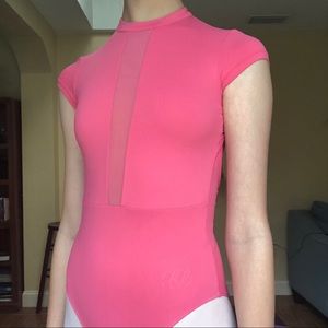 coral russian pointe leo